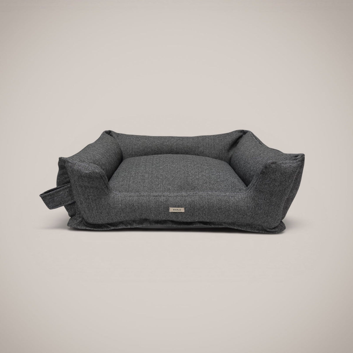 Cama Palmira gris claro, detalle de bordes elevados